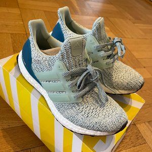 **New w/ Box** Adiddas Women's UltraBoost  4.0 'Ash Green' sz 5.5